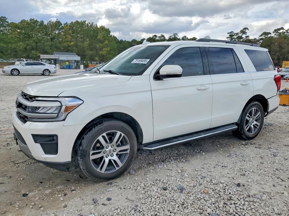 2022 FORD Expedition