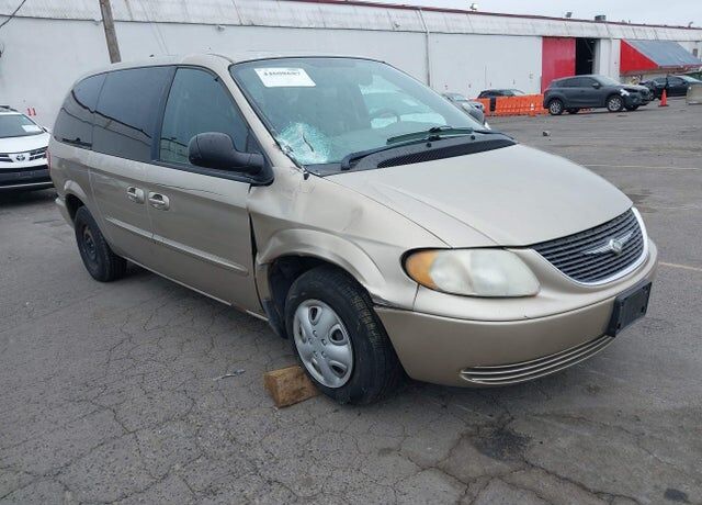 2003 CHRYSLER Town and Country