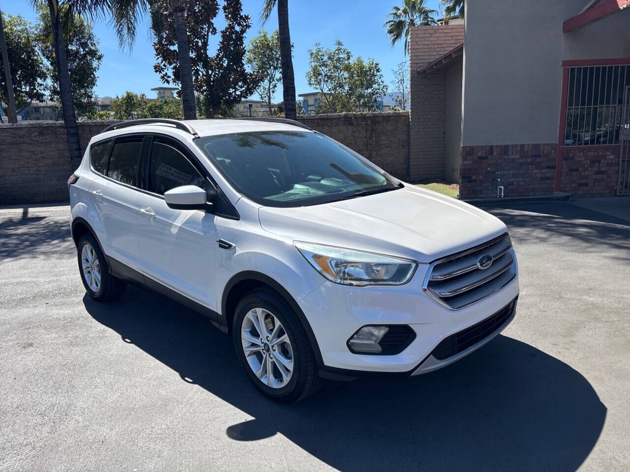 2018 FORD Escape