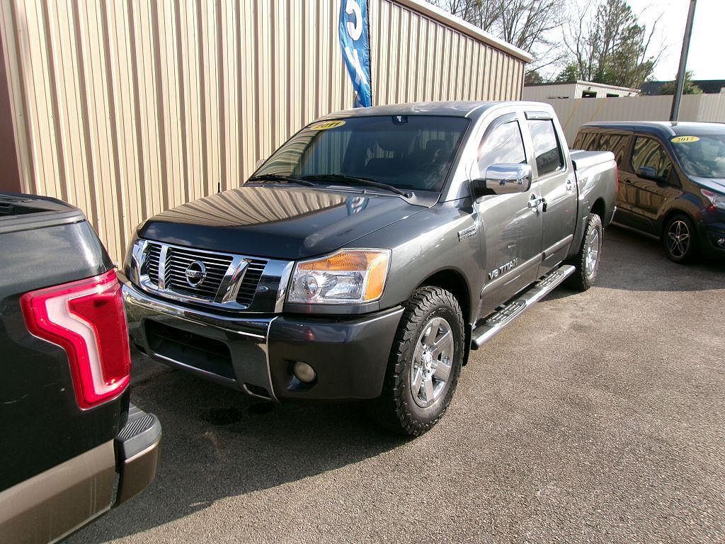 2011 NISSAN Titan