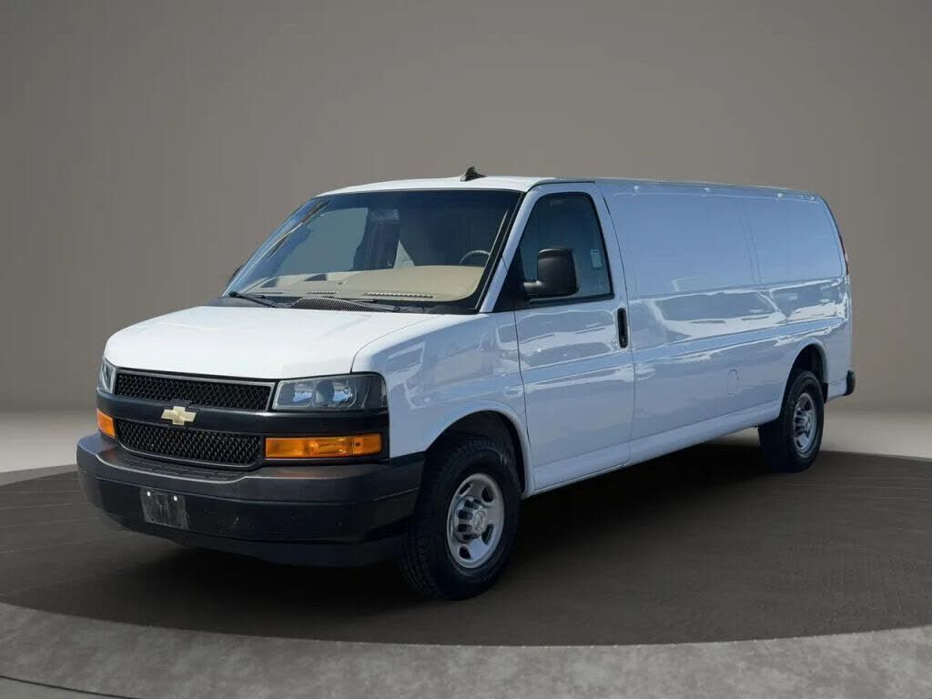 2023 CHEVROLET Express