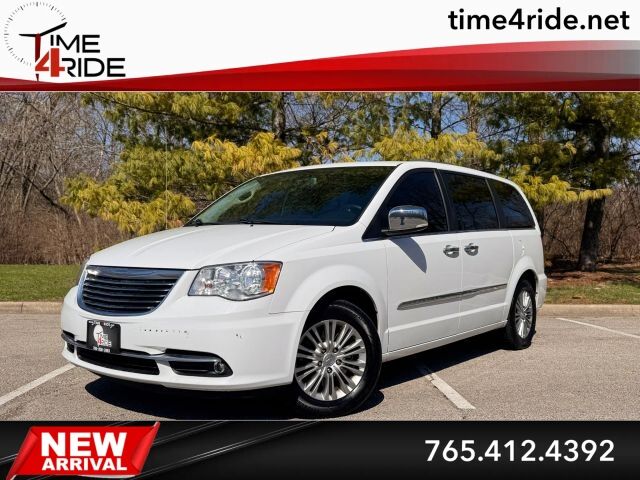 2015 CHRYSLER Town and Country