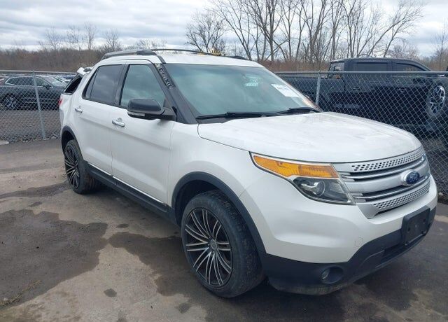 2014 FORD Explorer