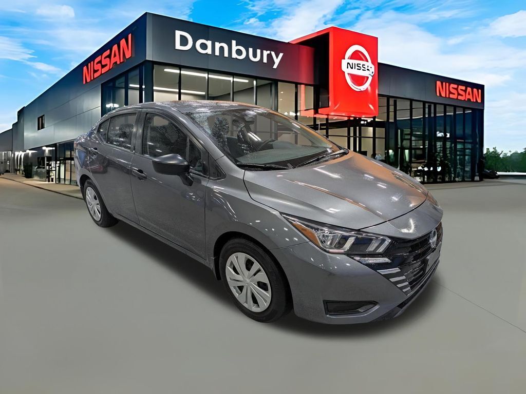 2023 NISSAN Versa