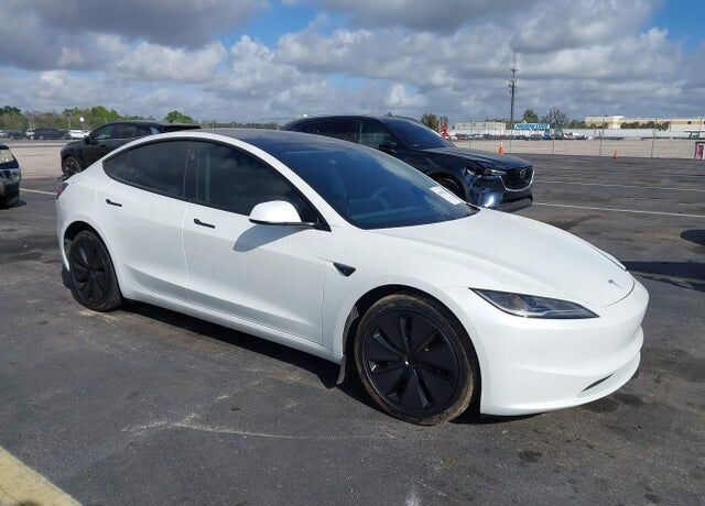 2024 TESLA Model 3