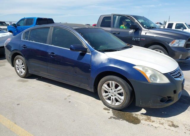 2010 NISSAN Altima