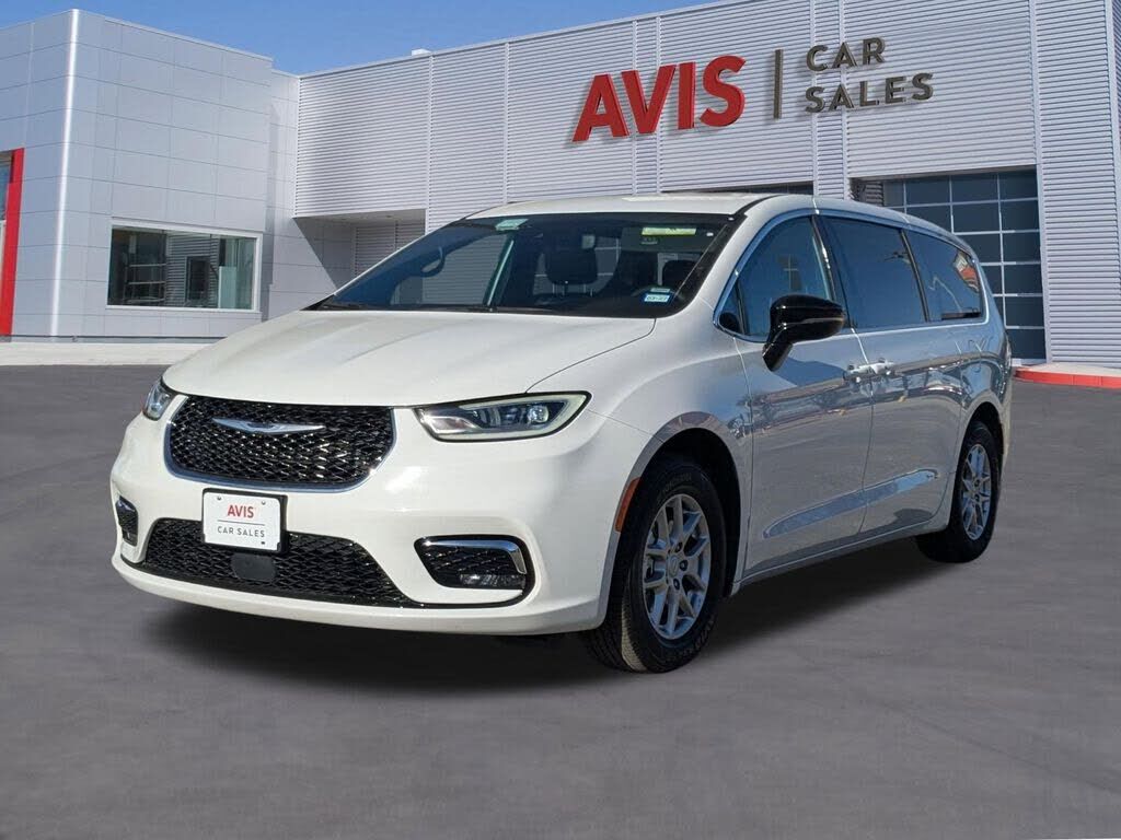 2025 CHRYSLER Pacifica