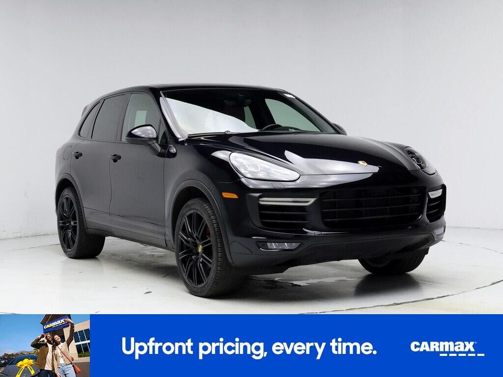 2017 PORSCHE Cayenne