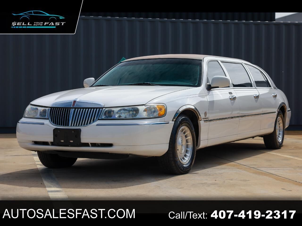 1999 LINCOLN Town Car