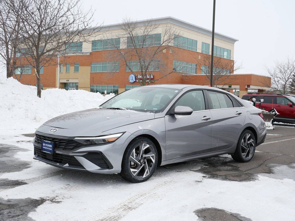 2025 HYUNDAI Elantra