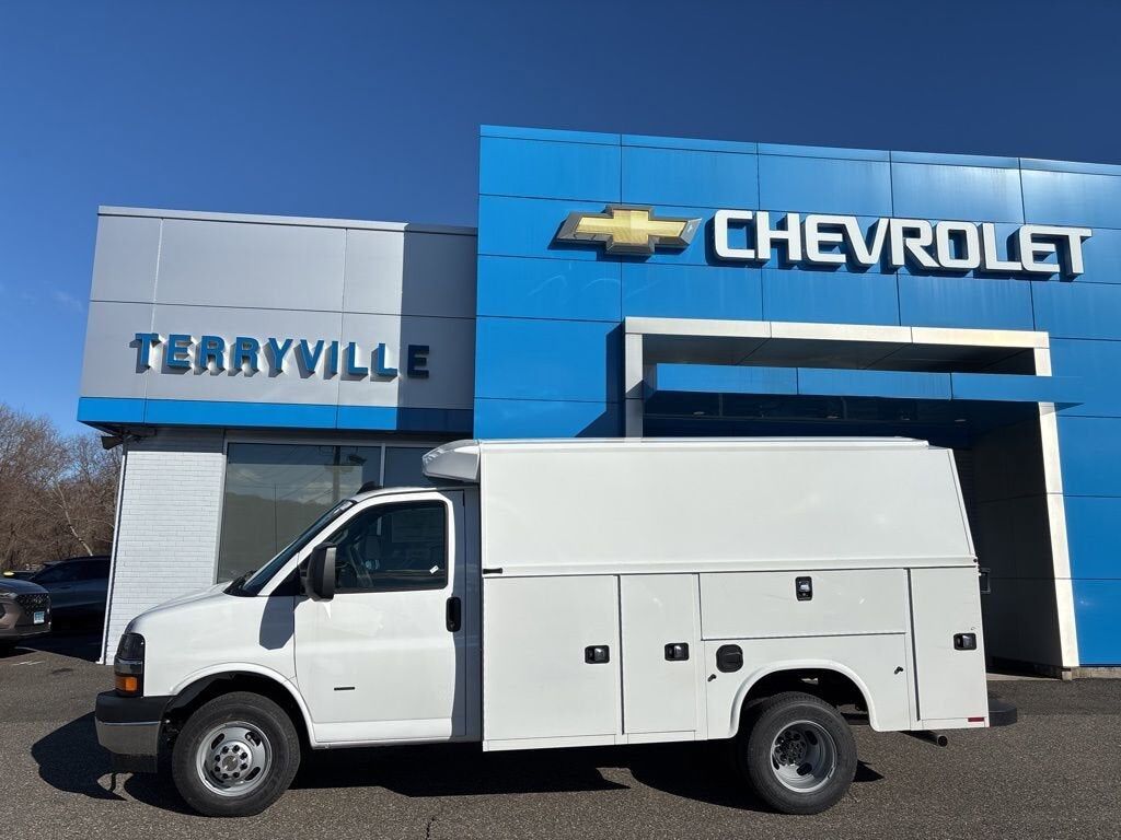 2026 CHEVROLET Express