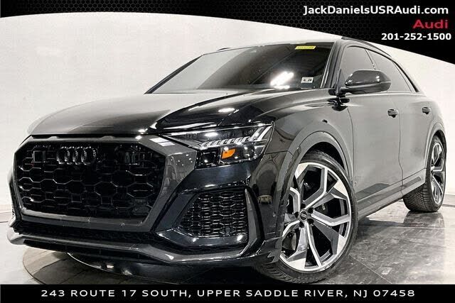 2023 AUDI RS Q8