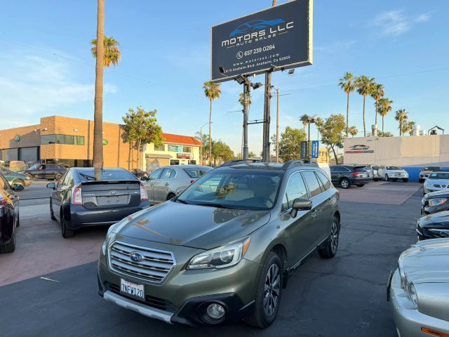 2016 SUBARU Outback