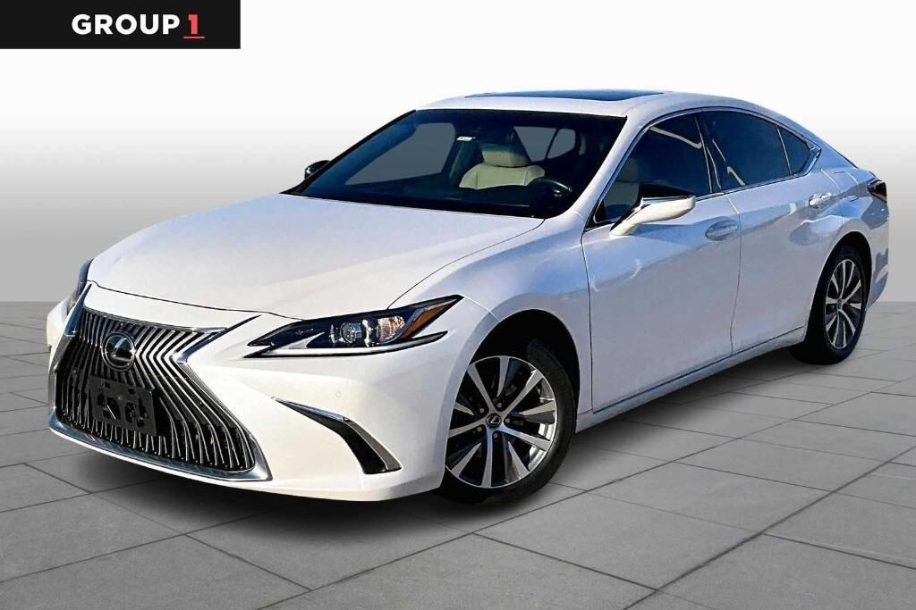 2020 LEXUS ES