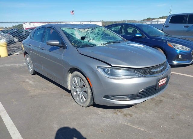 Chrysler 200