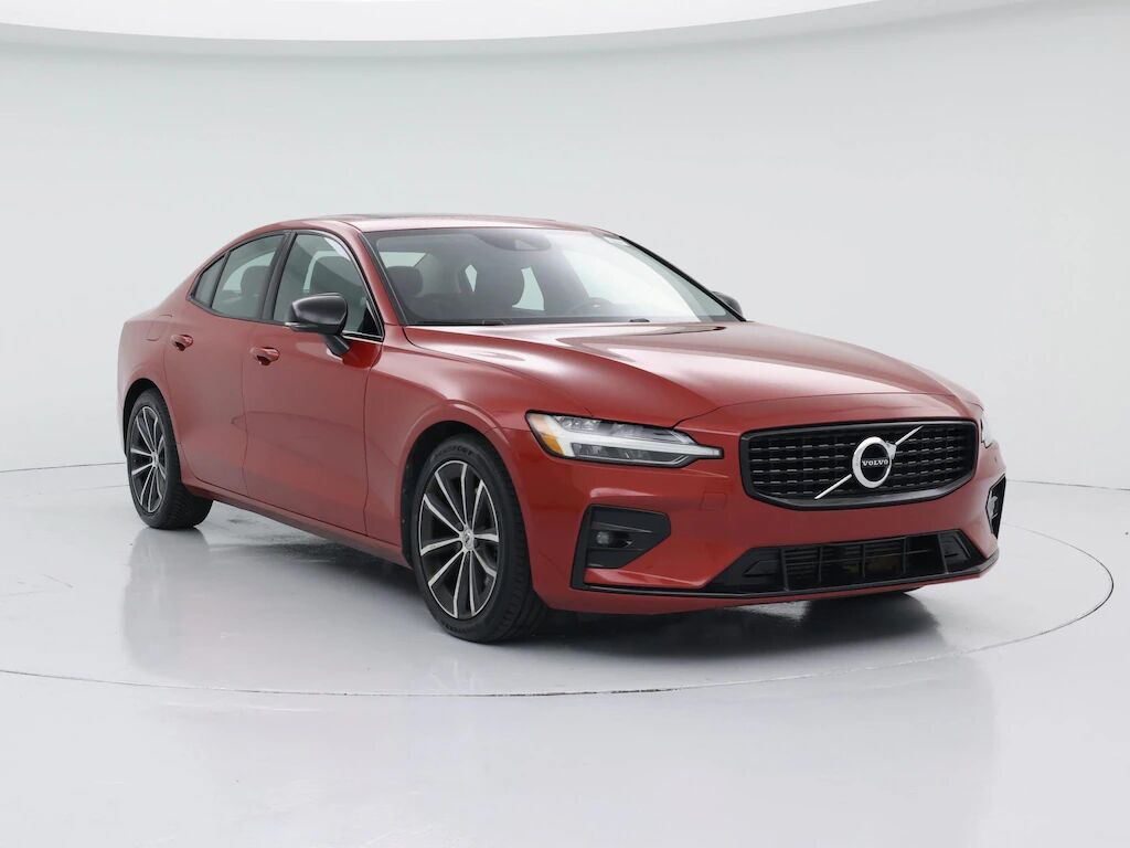 2021 VOLVO S60