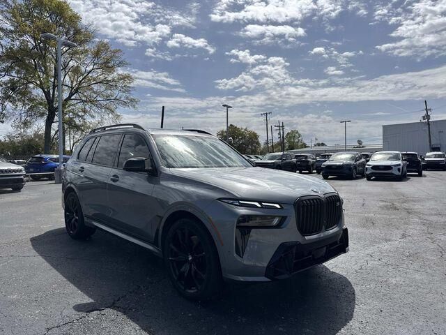 2024 BMW X7