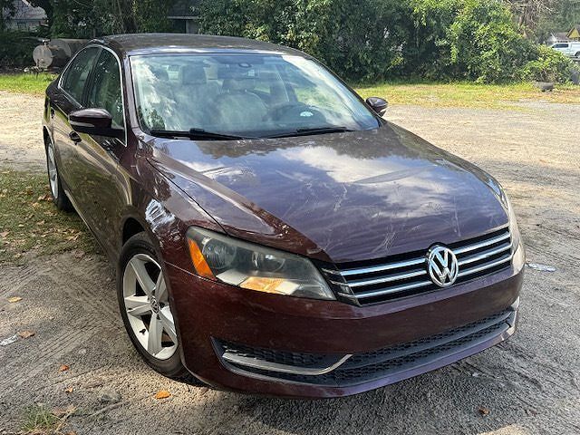 2013 VOLKSWAGEN Passat
