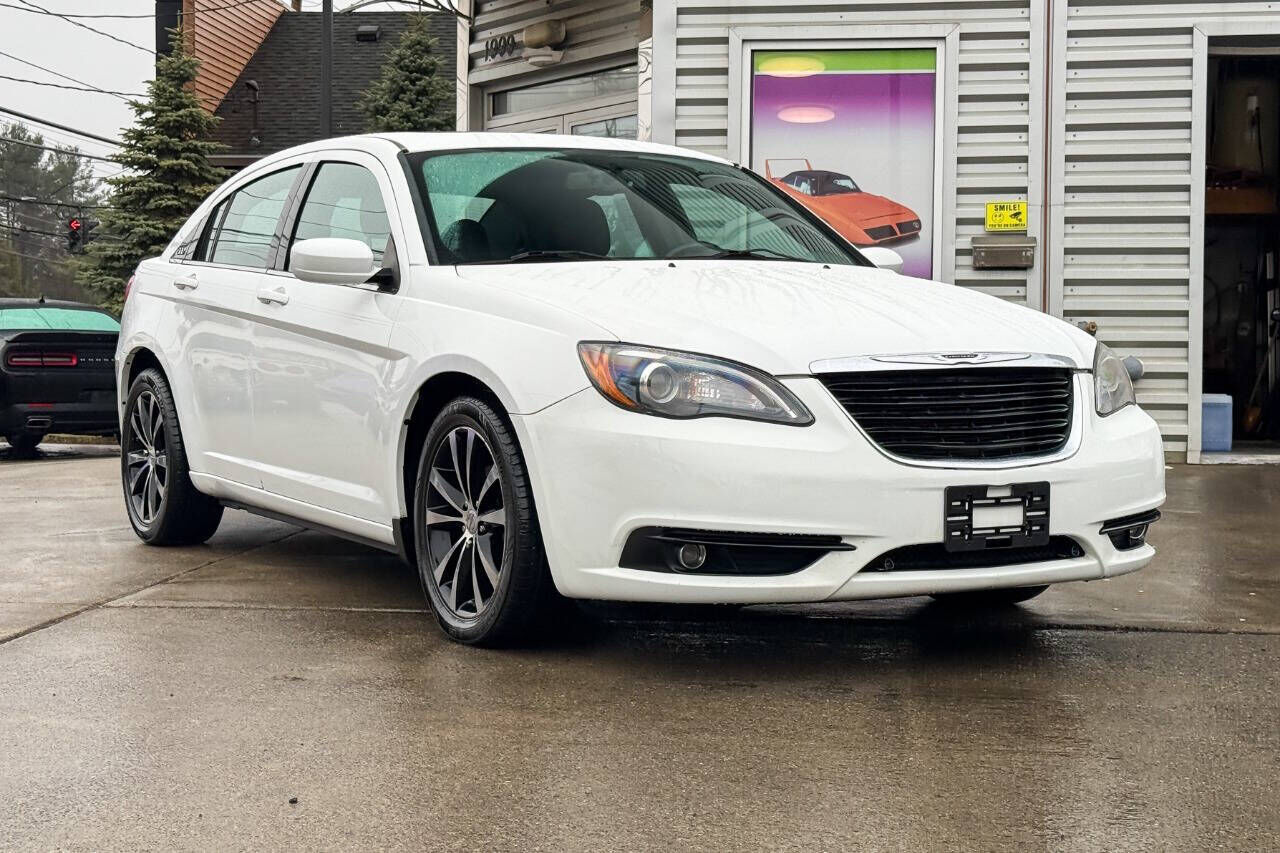 2014 CHRYSLER 200
