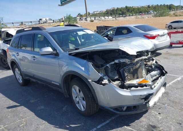 2012 SUBARU Outback