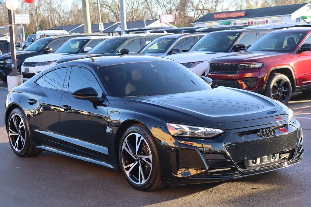 2023 AUDI e-tron GT