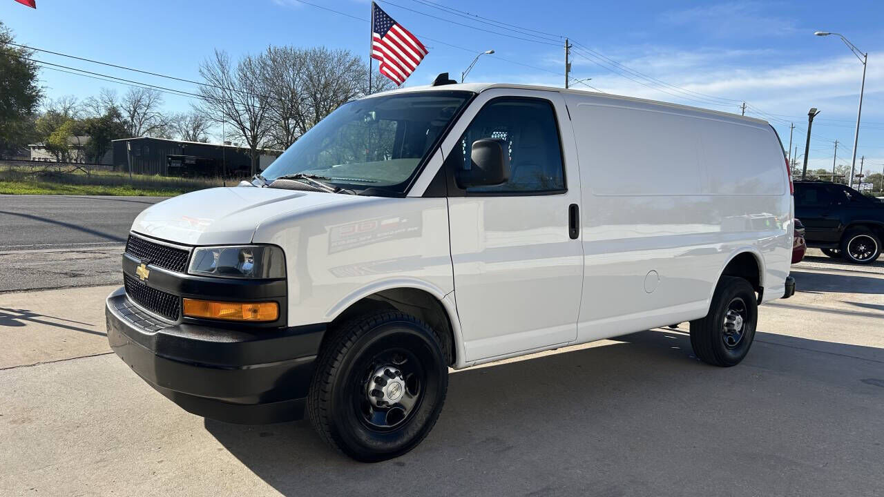 2022 CHEVROLET Express