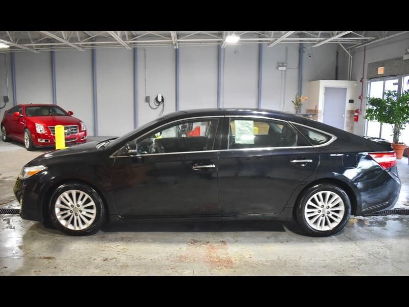 2013 TOYOTA Avalon