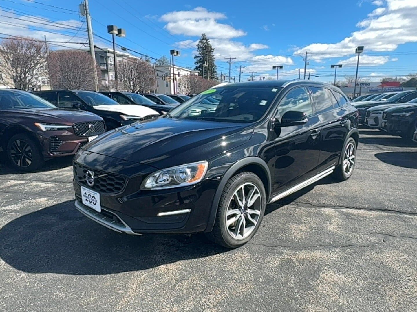 2017 VOLVO V60CC