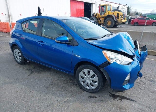 2014 TOYOTA Prius