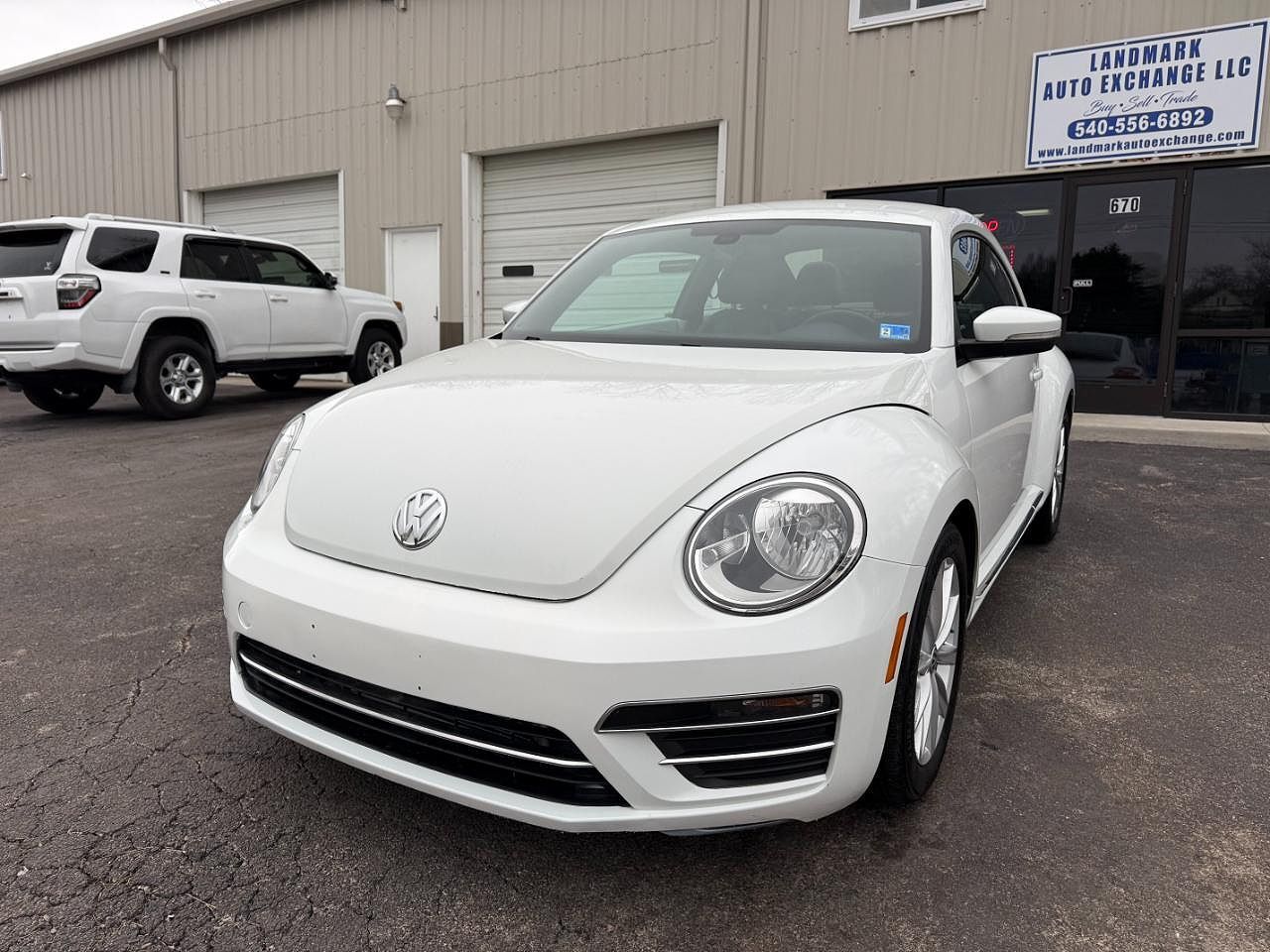 2017 VOLKSWAGEN Beetle