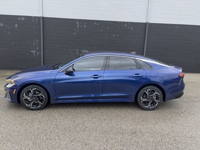 2025 KIA K5