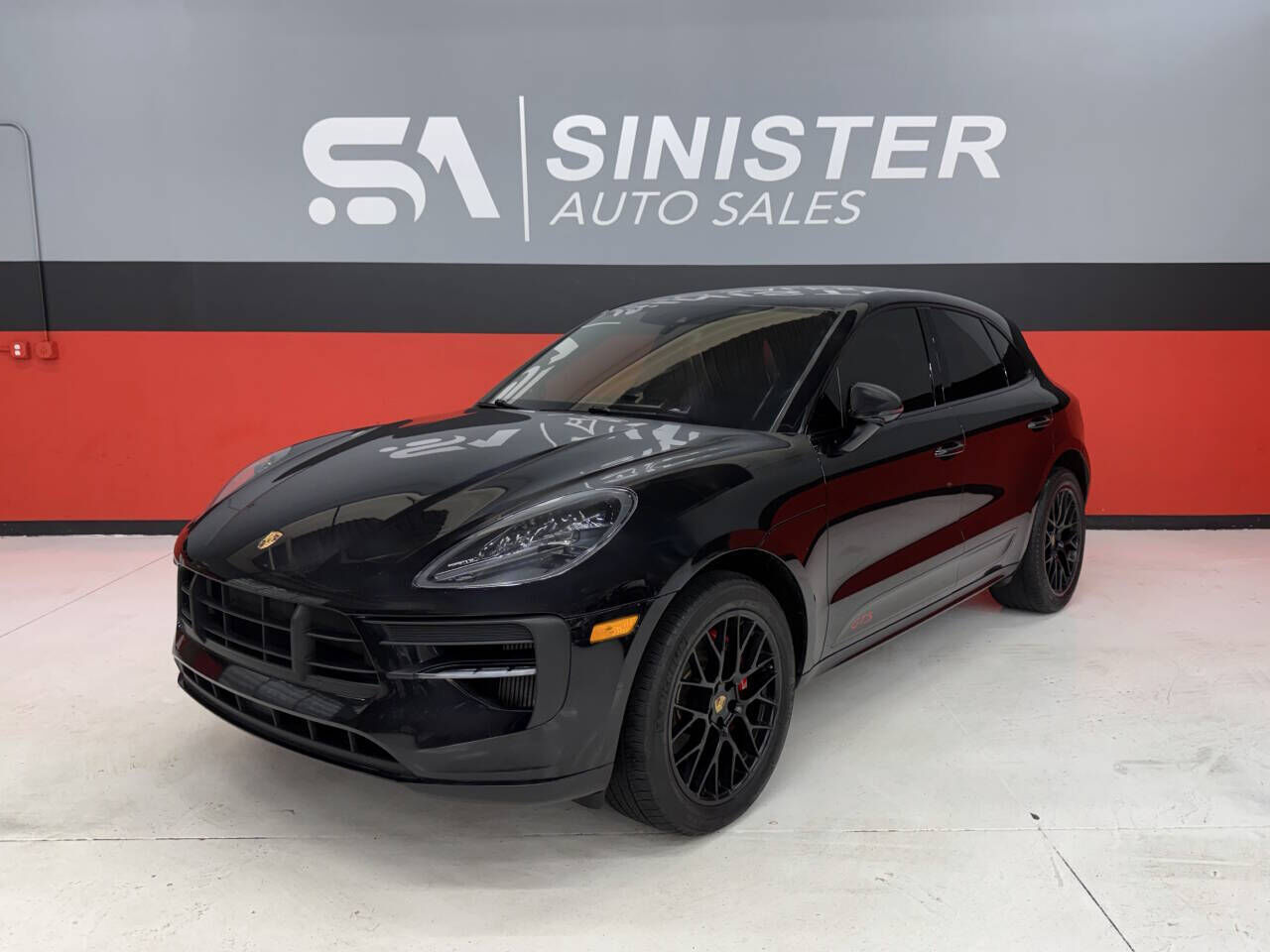 2021 PORSCHE Macan