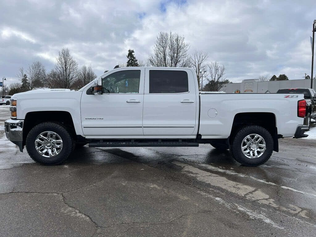 2017 CHEVROLET Silverado