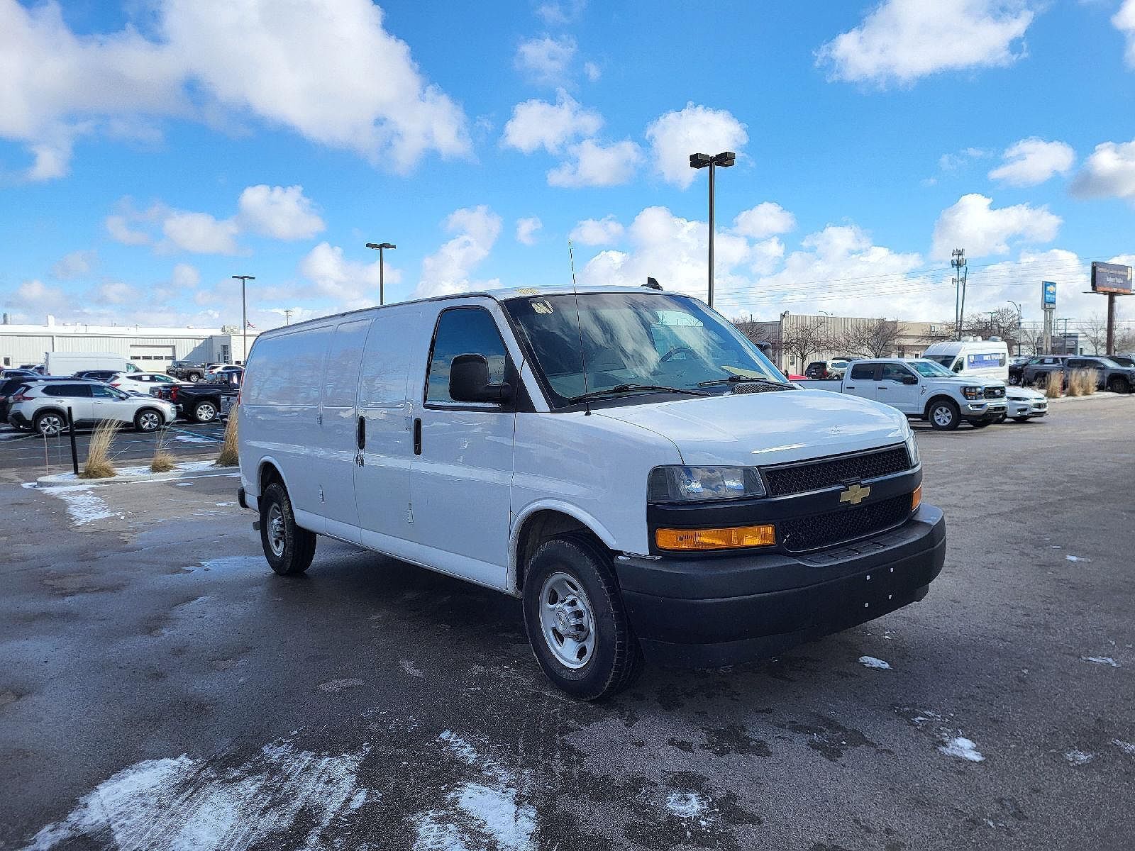 2021 CHEVROLET Express