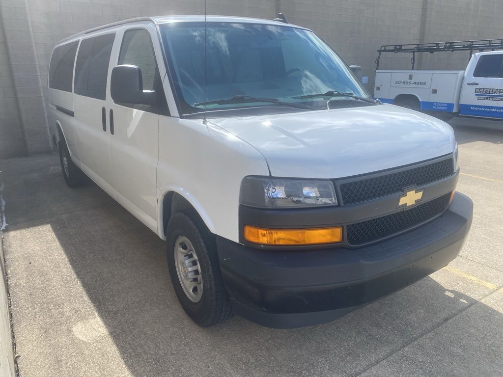 2022 CHEVROLET Express