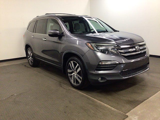 2017 HONDA Pilot