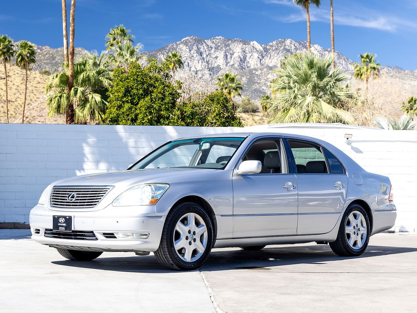 2004 LEXUS LS