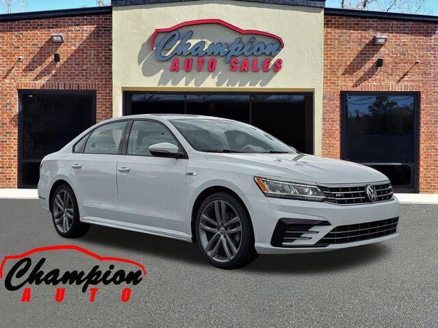 2018 VOLKSWAGEN Passat