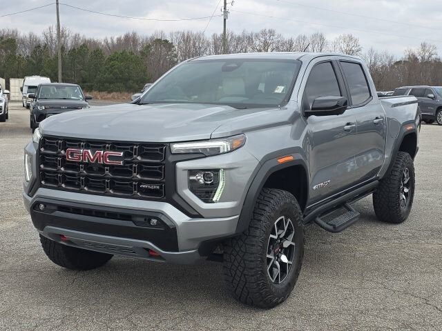 2023 GMC Canyon