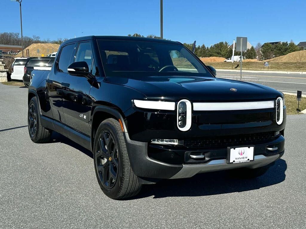 2023 RIVIAN R1T
