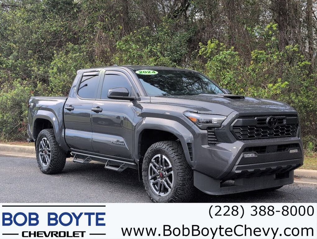 2024 TOYOTA Tacoma