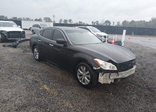 2013 INFINITI M37