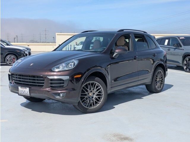 2017 PORSCHE Cayenne