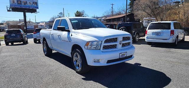 2012 DODGE Ram