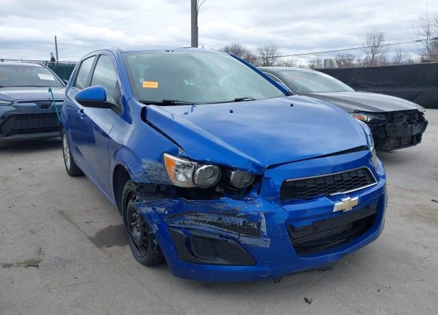 2016 CHEVROLET Sonic