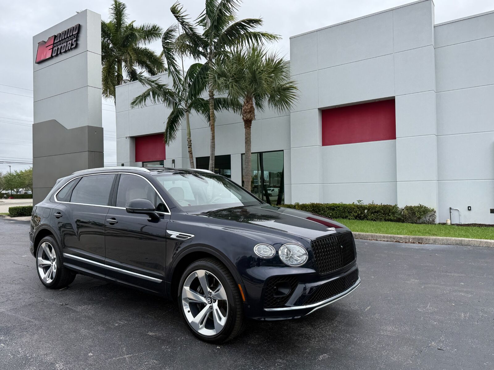 2023 BENTLEY Bentayga