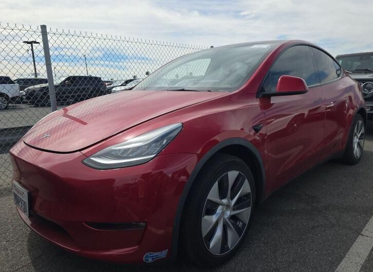 2021 TESLA Model Y