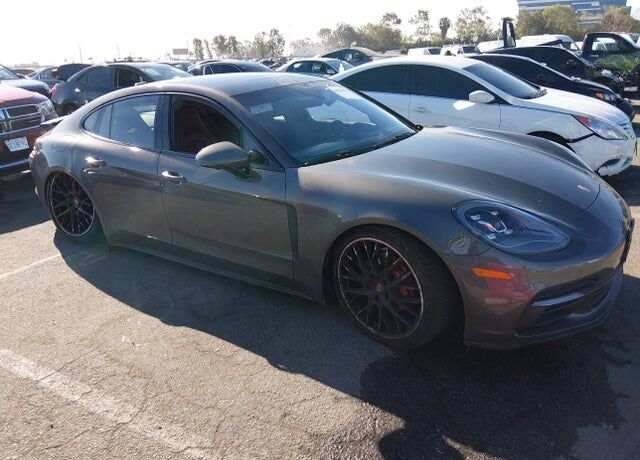 2017 PORSCHE Panamera