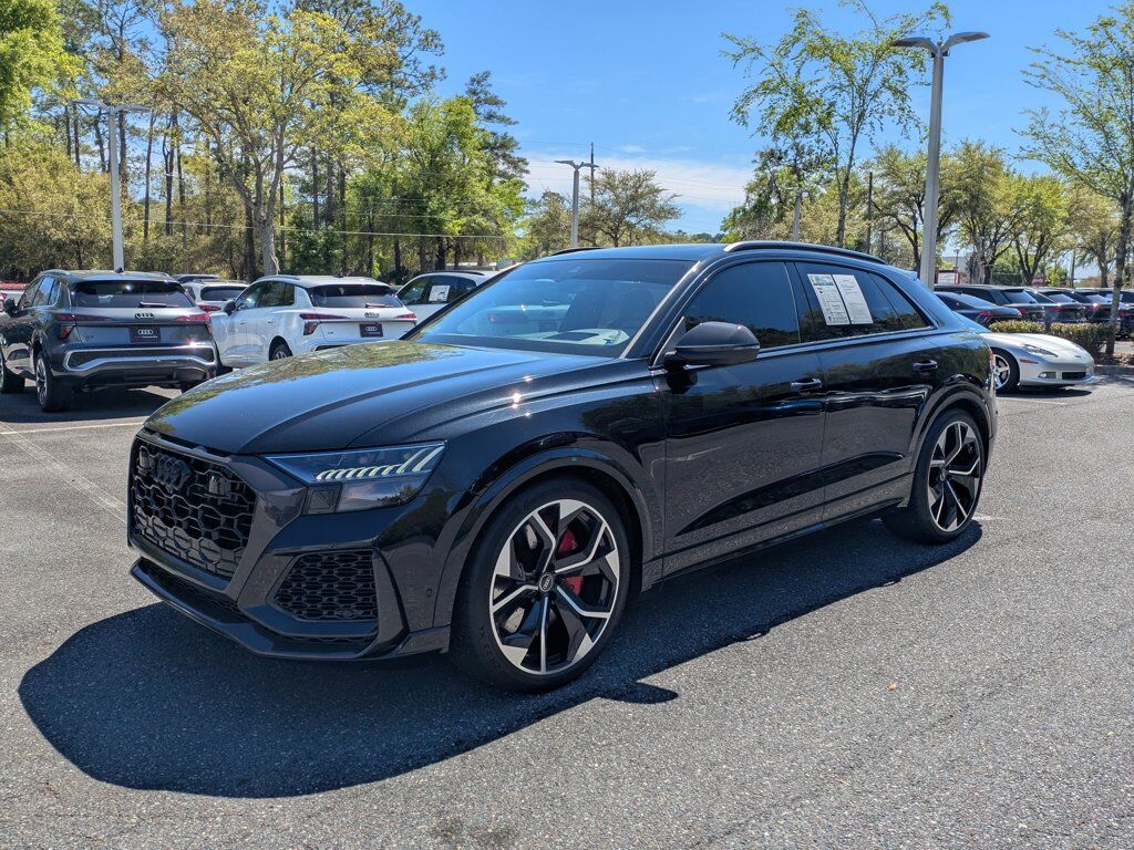 2024 AUDI RS Q8