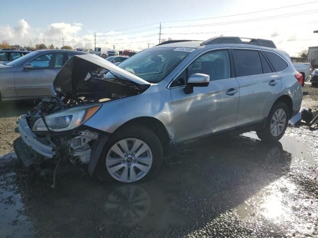2016 SUBARU Outback